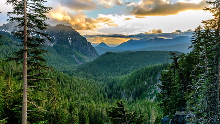 Sunset on the Tatoosh Range