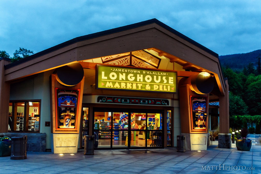 Jamestown S'Klallam Longhouse Market