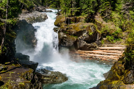 That's a big waterfall